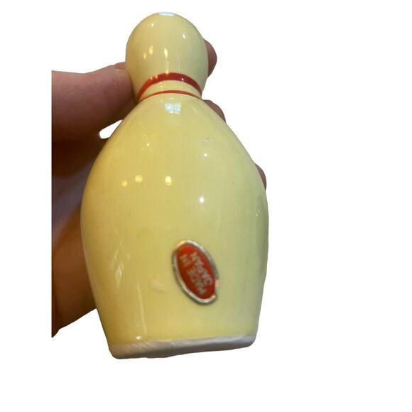VTG Ceramic Bowling Pin and Ball Salt & Pepper Shakers Set Japan - Picture 4 of 8